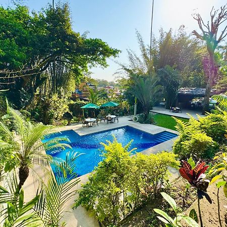 Comfort Inn Cordoba Bagian luar foto