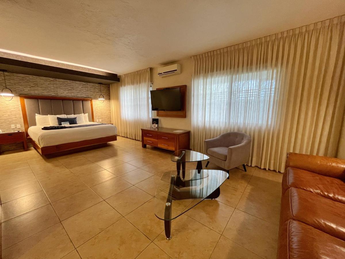 Comfort Inn Cordoba Bagian luar foto