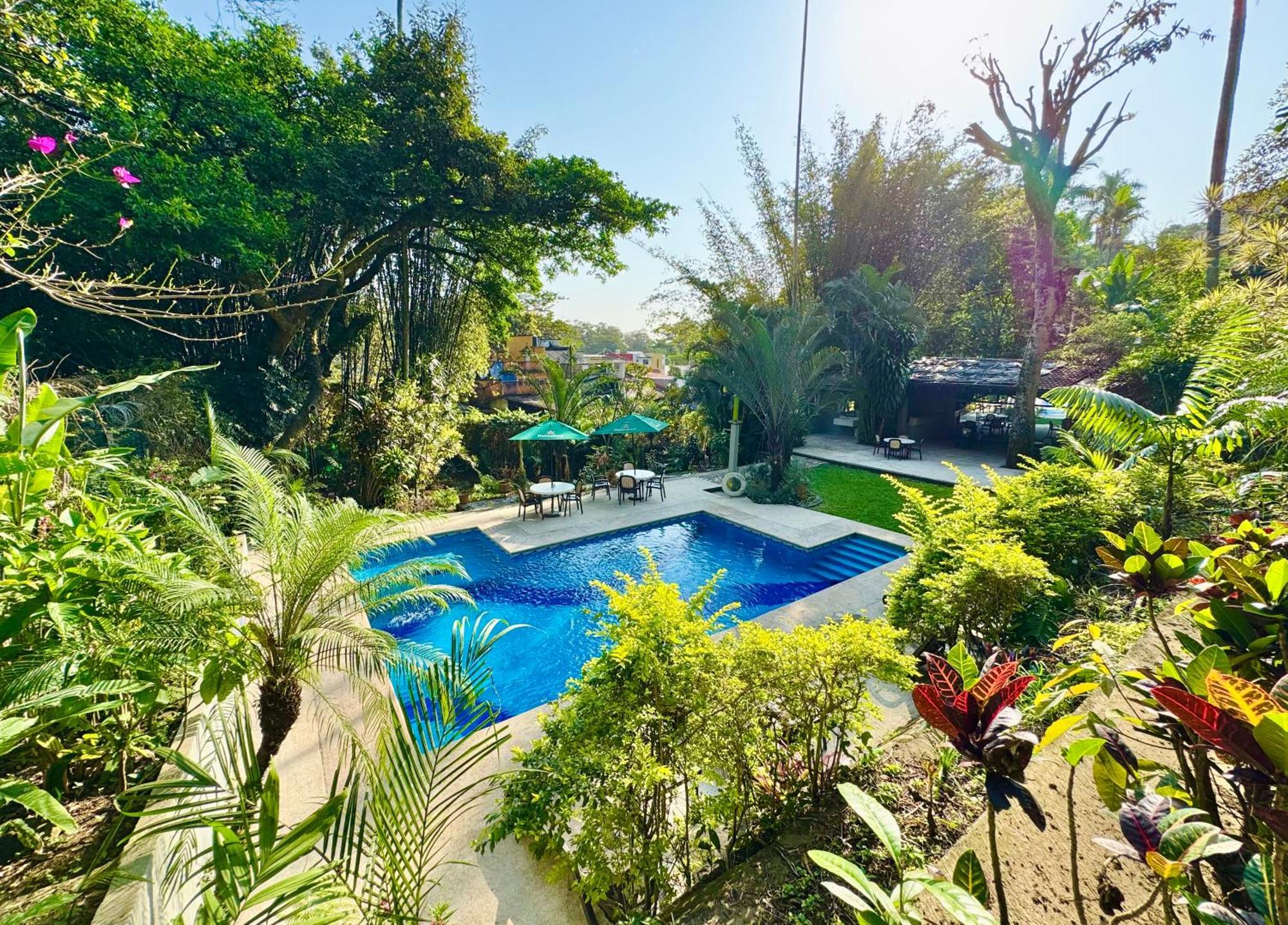 Comfort Inn Cordoba Bagian luar foto