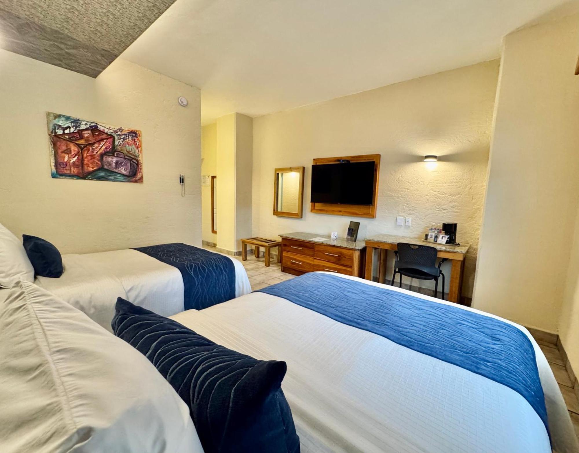 Comfort Inn Cordoba Bagian luar foto