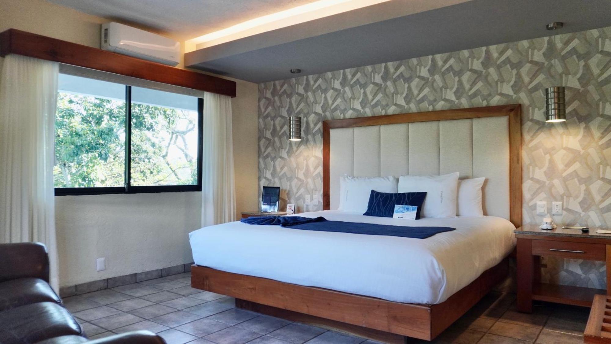 Comfort Inn Cordoba Bagian luar foto